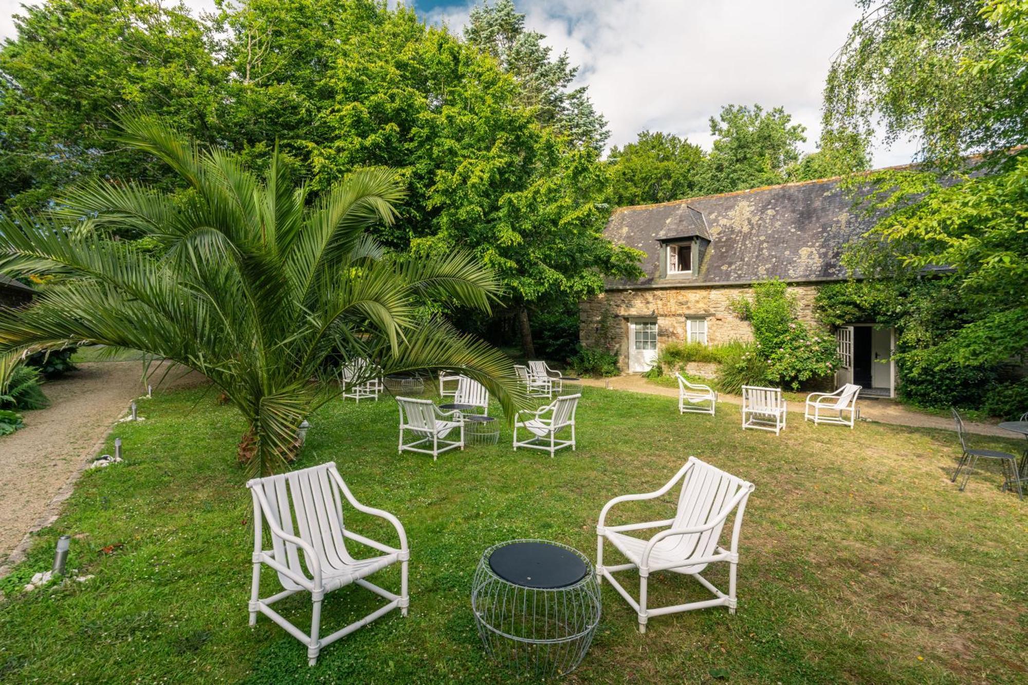 Hotel Kastell Dinec'H Minihy-Treguier Exterior photo